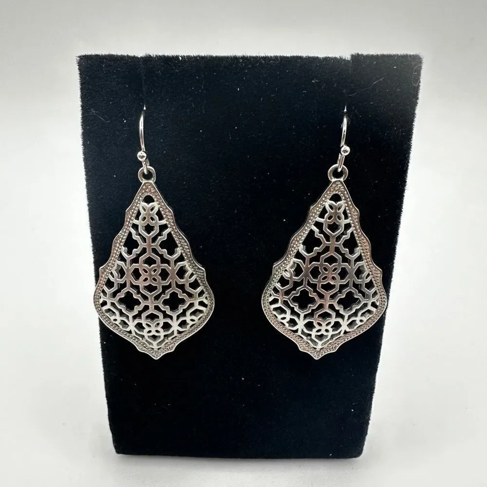 Retired Kendra‎ Scott Addie Silver Drop/Dangle earrings in Silver filigree!
